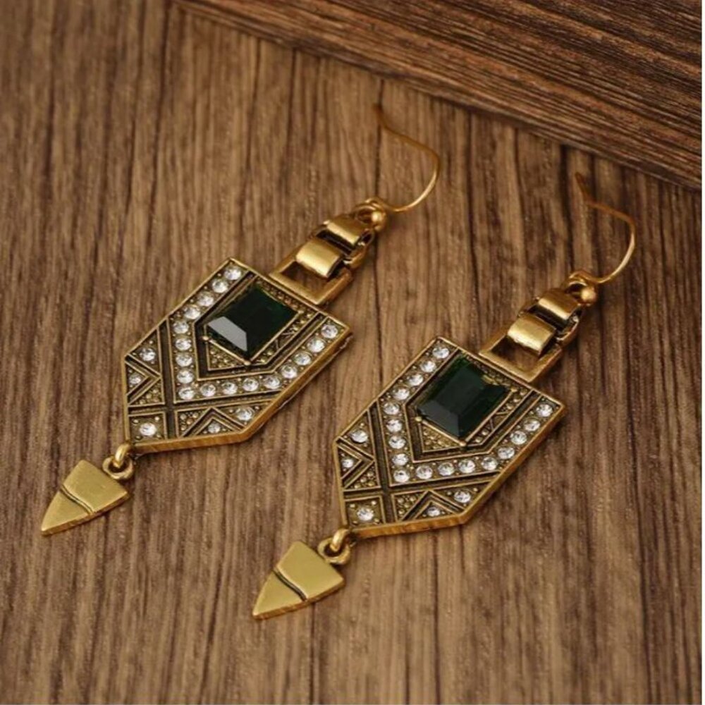 NEW Vanessa Edwardian Art Deco Gold and Emerald Green Geometric Drop Earrings - Picture 3 of 5